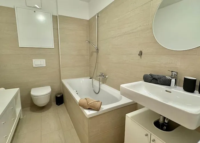 Wiener Townhouse Belvedere Apartment *
