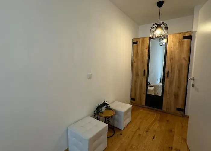 Wiener Townhouse Belvedere Apartment *